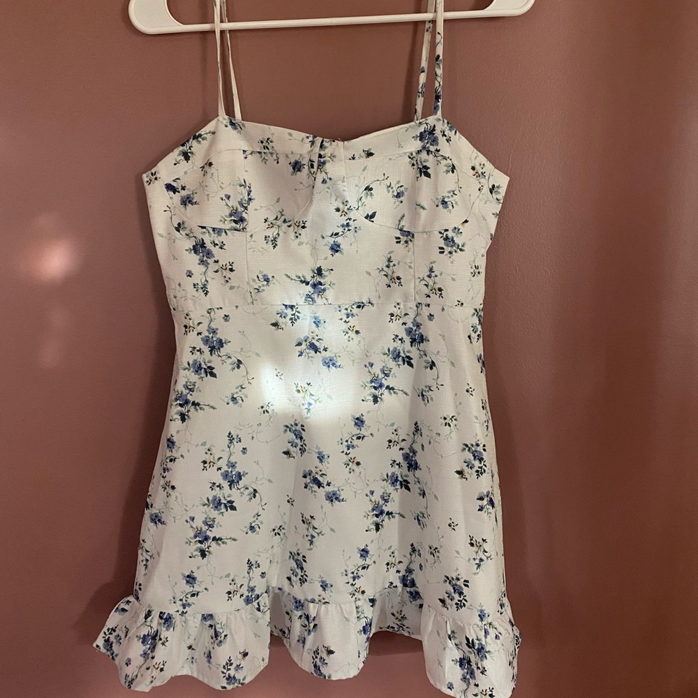 ShowPo Pearle Dress in White Floral, US 6